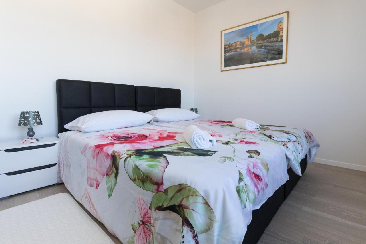 Studio Apartman Moonlight Zadar Exterior foto
